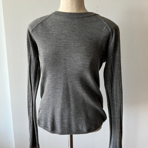 lululemon athletica Tops - Lululemon grey knit long sleeve top